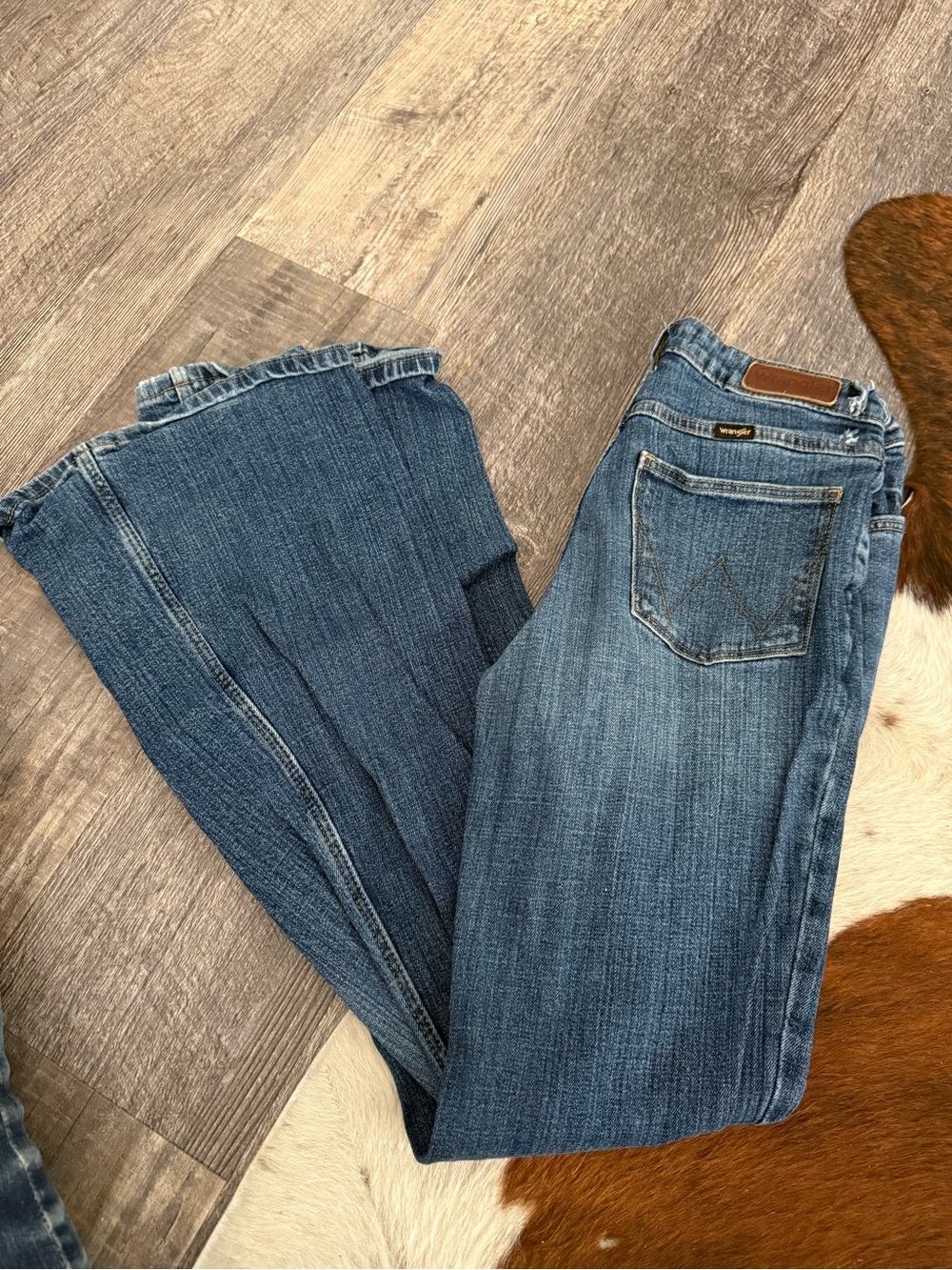 Wrangler Women's Medium Blue Flared Jeans